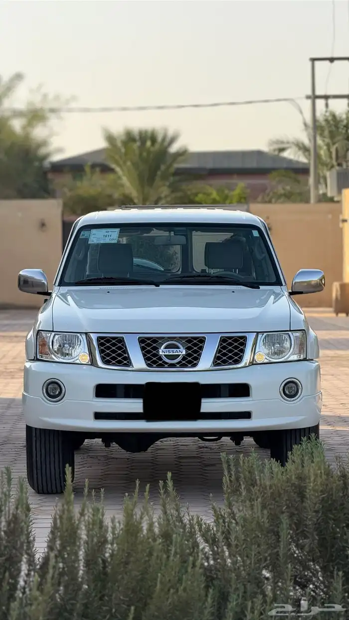 فتك باترول سفاري 2009 لؤلؤي داخلي بيج 5