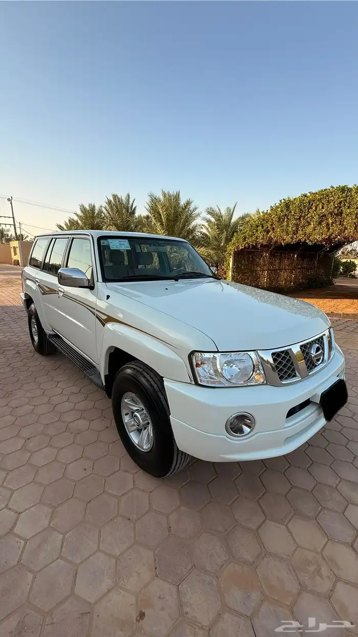 فتك باترول سفاري 2009 لؤلؤي داخلي بيج 7