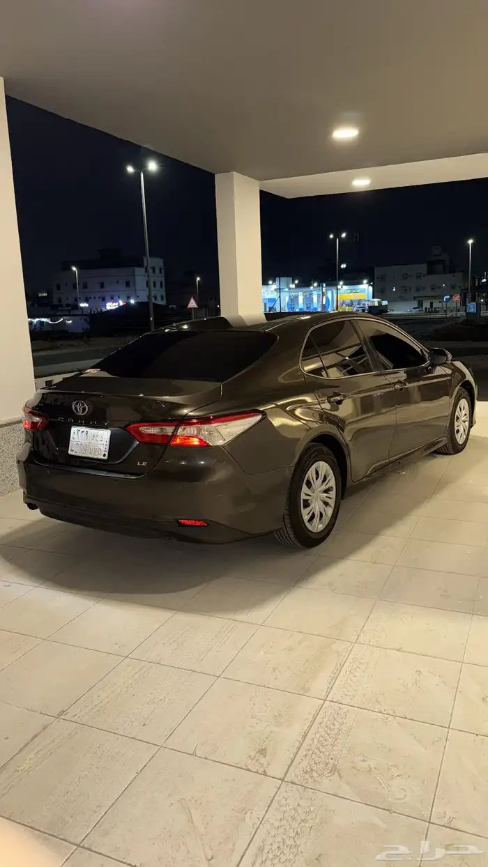 للبيع اسطبات وصدام كامري2020 0