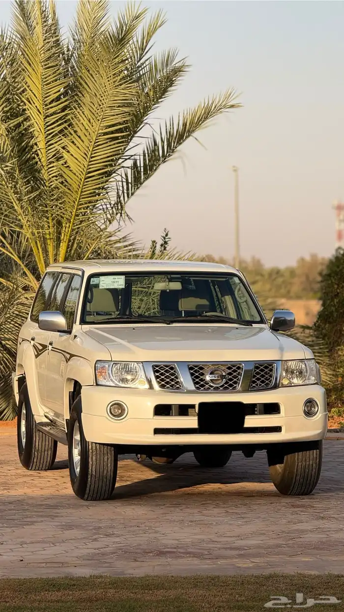 فتك باترول سفاري 2009 لؤلؤي داخلي بيج 3
