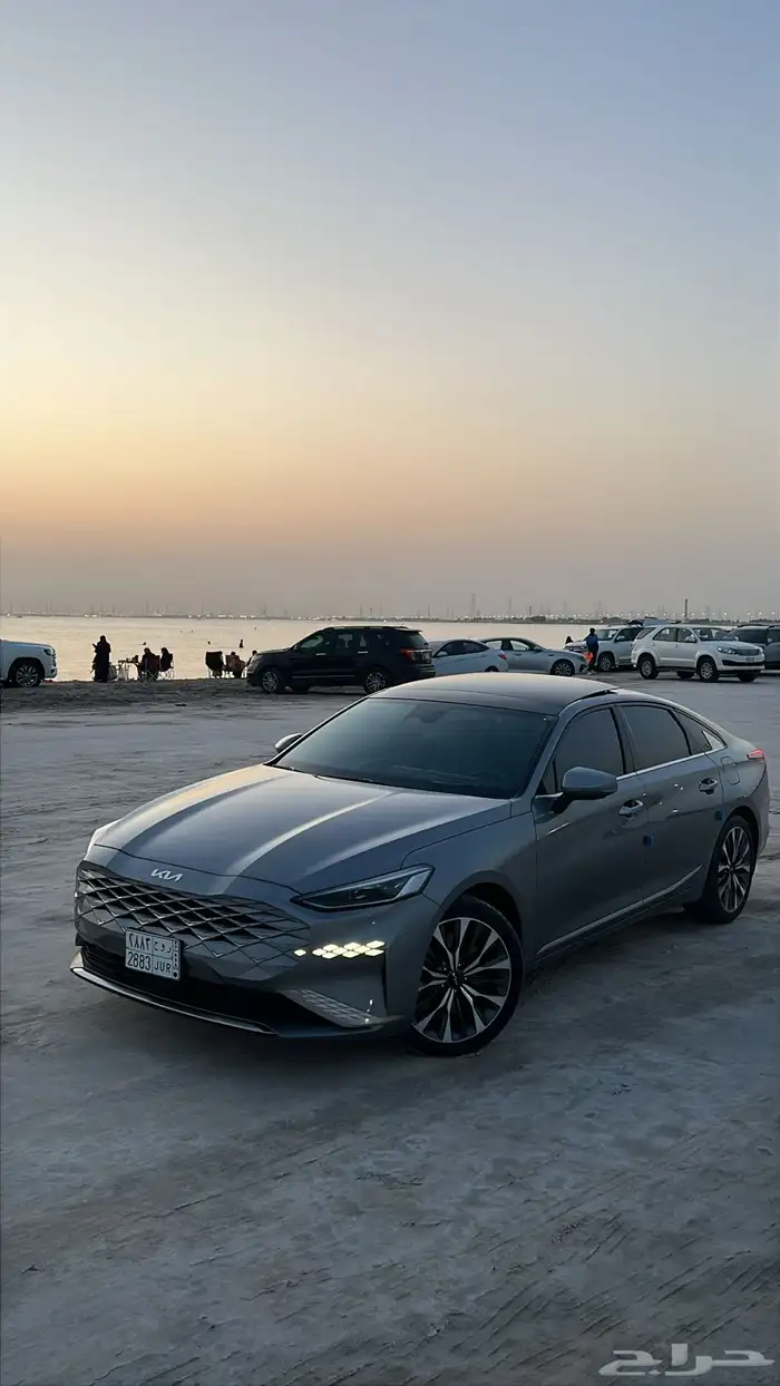 للتقبيل kia k8 2