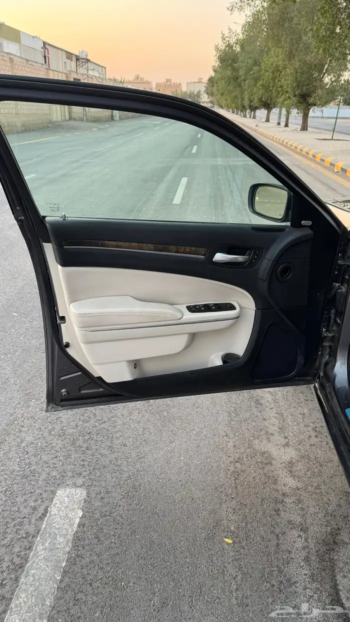 كرايسلر 2016 فل كامل هيمي 8V 37