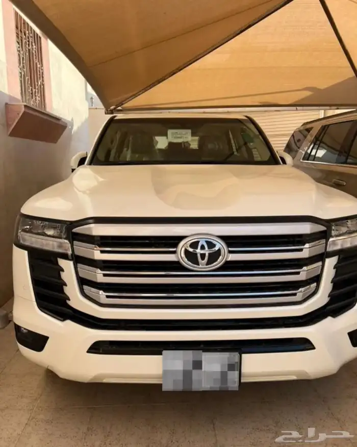 لاند جكسار 2025 L1 اصفار 10