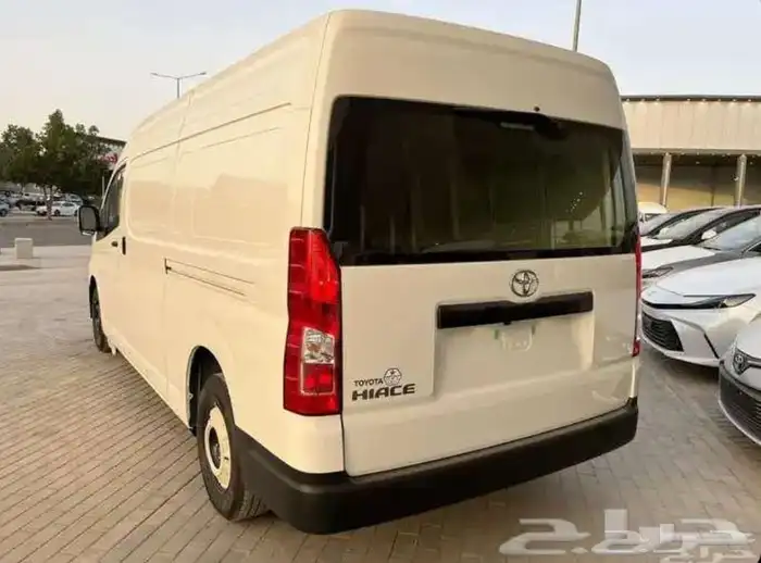 تويوتا هايس بضاعه ديزل توماتيك خليجي 2025 6