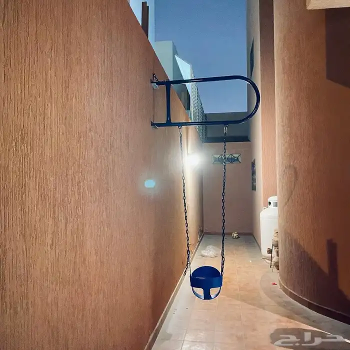 المرجيحة الجدارية تجمع بين الأمان  المتعة 2