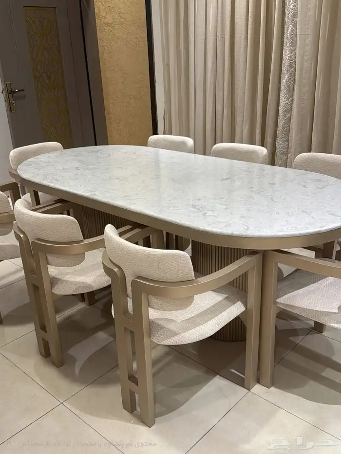 طاولات طعام 0