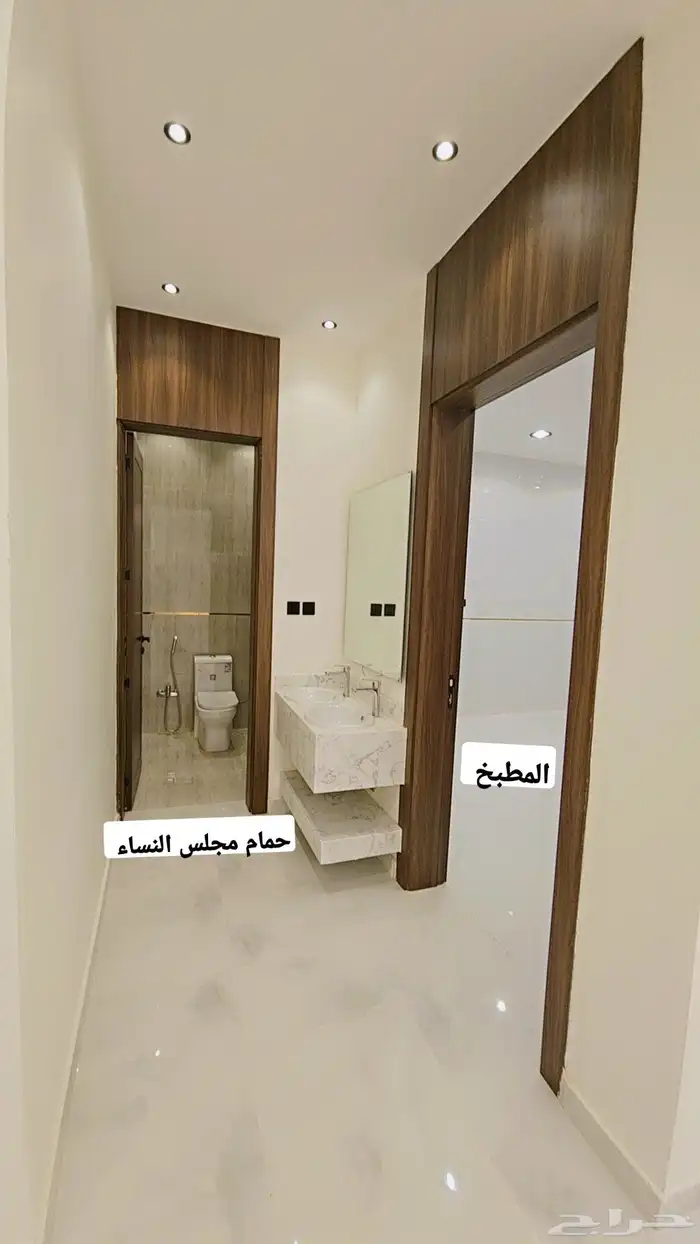للبيع فلل في لبن في منها بشقة بتصميم الكود السعودي 8