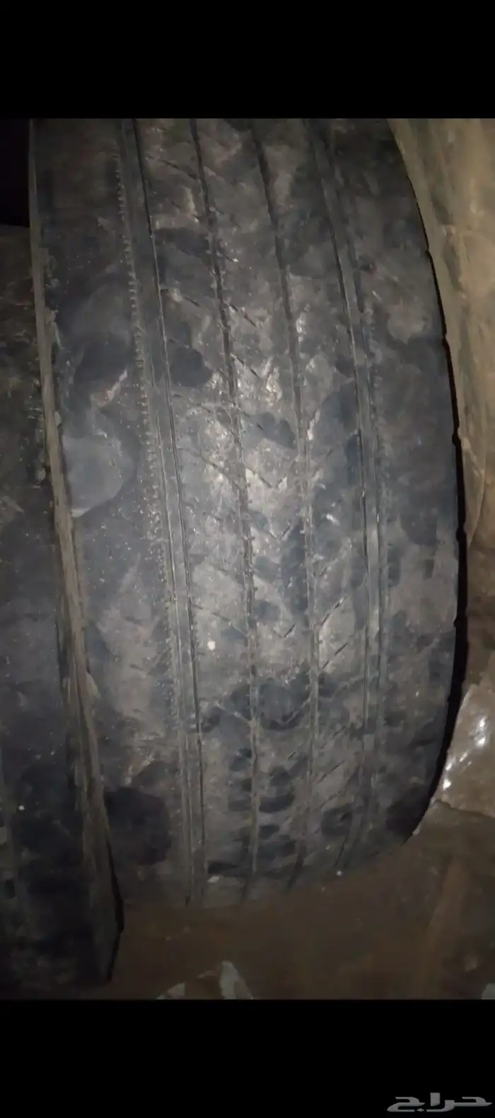 كفرات مقاس 265 70 19.5 برجستون ومشلان ياباني نضيفة تاريخ جدي 1