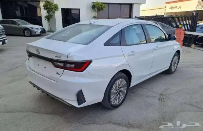 ياريس نص فل 1