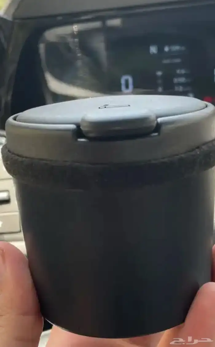 طفاية حريق ومثلث الطريق وطفاية دخان للبيع تايوتا 1