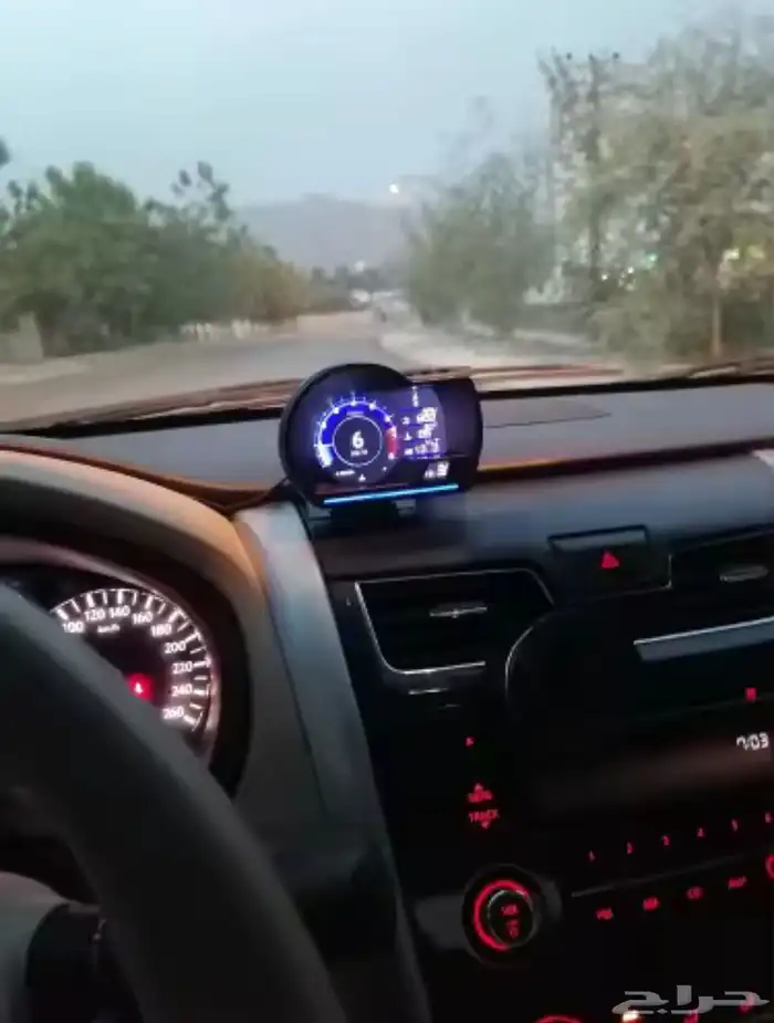 شاشة البيانات الرقمية 6