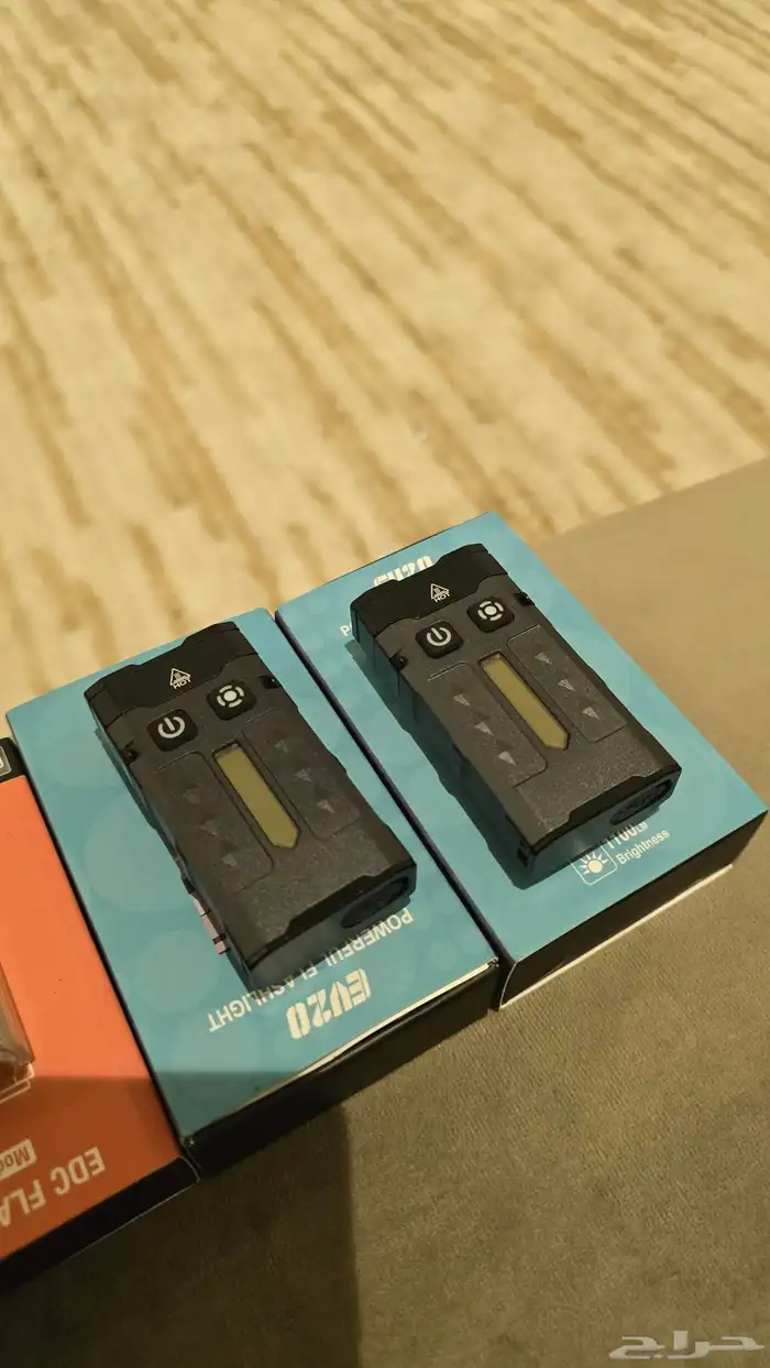 كشاف قوي وفيه عدت مزايا 0