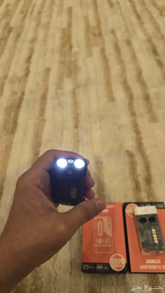 كشاف بقوة 1000 شمعه 2