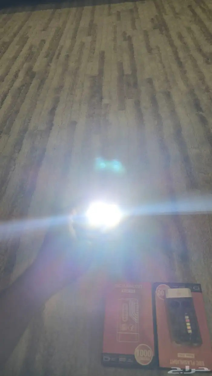 كشاف بقوة 1000 شمعه 1