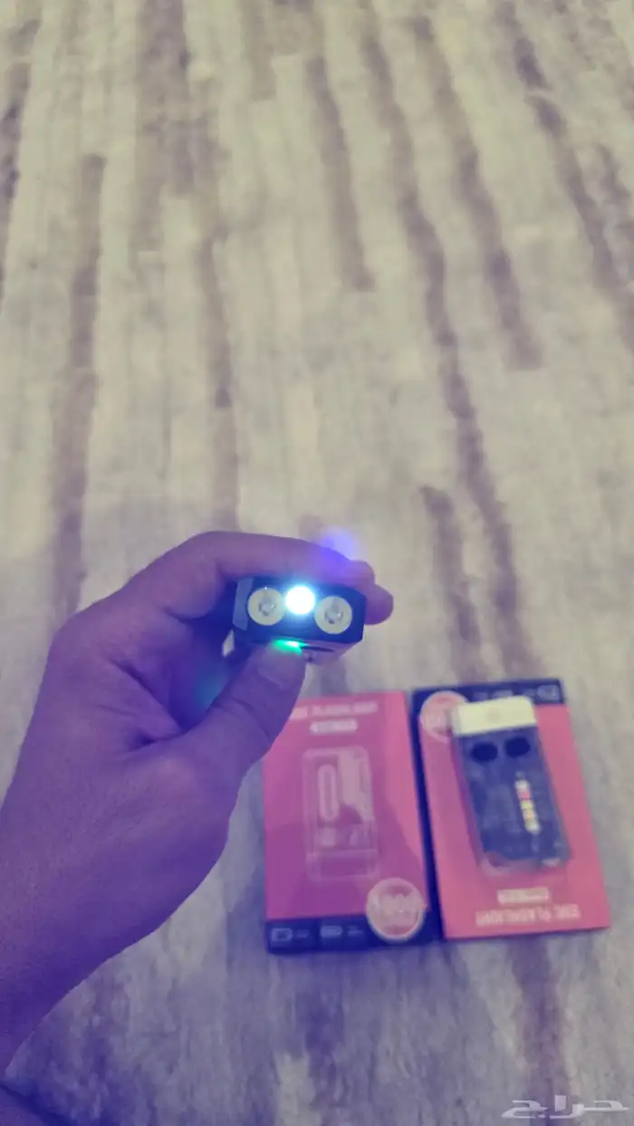 كشاف بقوة 1000 شمعه 3