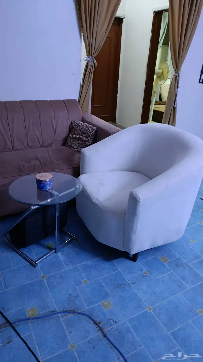 كنبه نفرين و كنبه مفرد مع طاوله قزاز 1