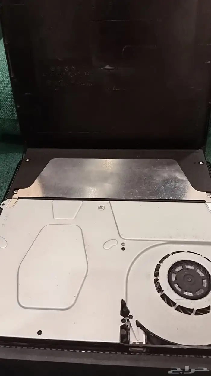 Playstaiton4 slim 512g كامل التفاصيل داخل الاعلان 5