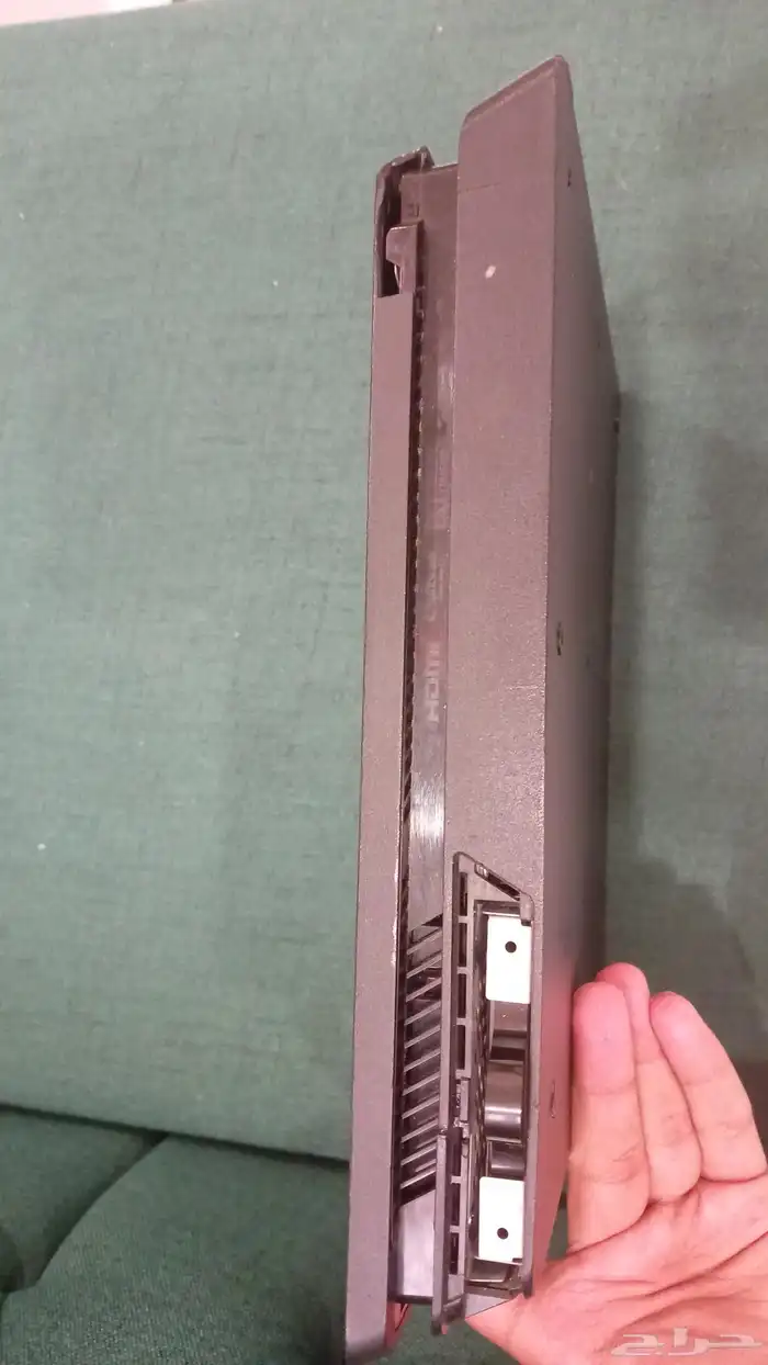 Playstaiton4 slim 512g كامل التفاصيل داخل الاعلان 3