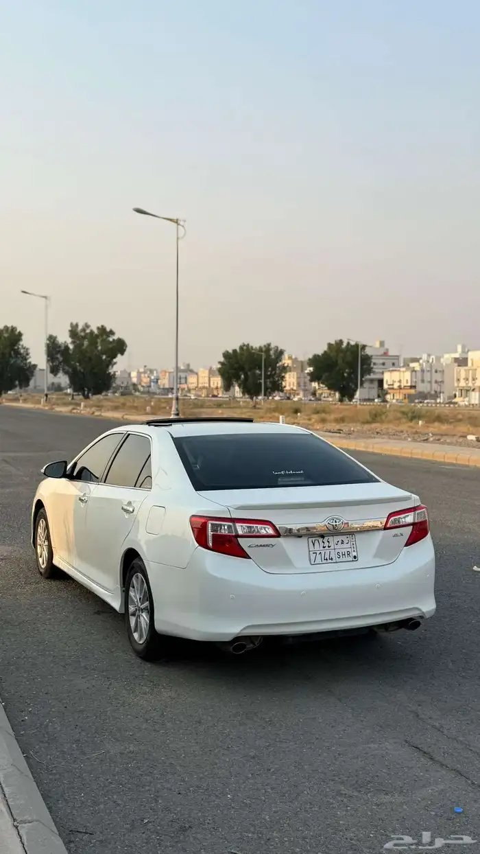 تويوتا كامري 2014 4