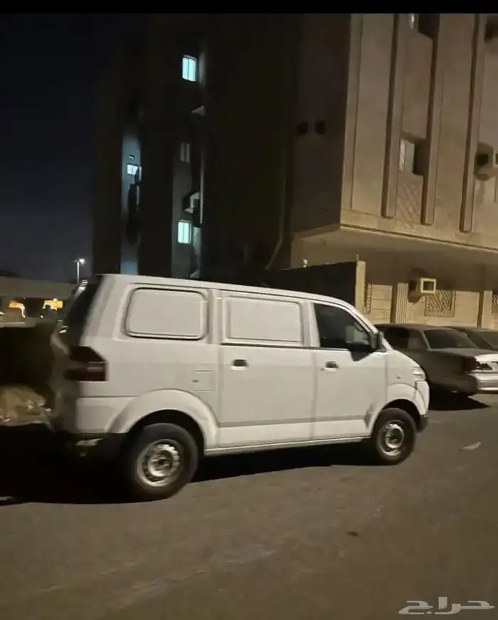 فان بضاعة للإيجار 1