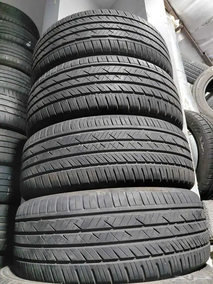 4 كفرات لوفن كوري مقاس 235 55 18 1