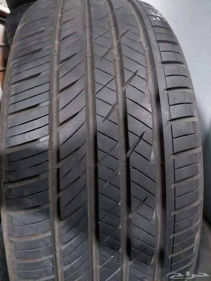 4 كفرات لوفن كوري مقاس 235 55 18 0