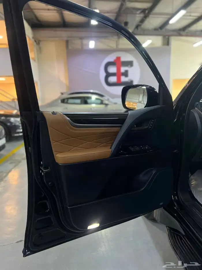 لكزس 570LX 7