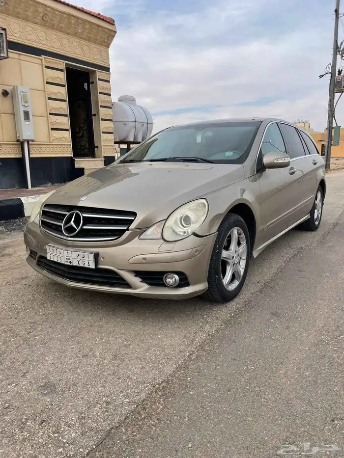 سياره مرسيدس 2009 r350. السياره عاوزه ماكينه 0
