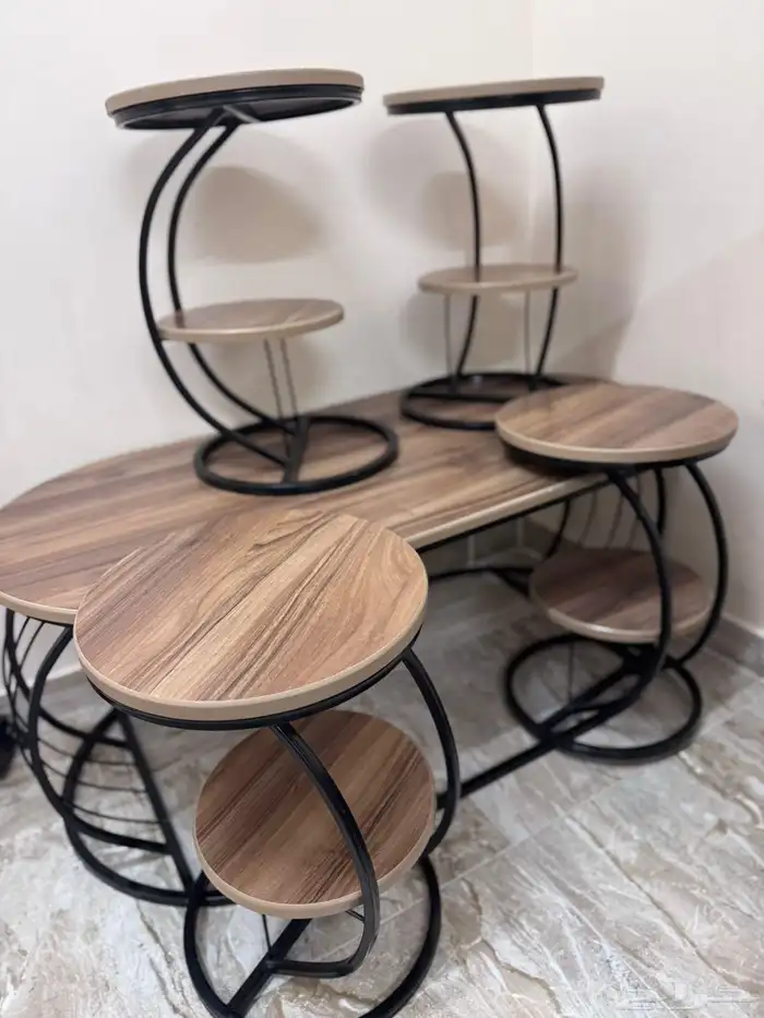 طقم طاولات خدمه شبه جديد استخدام نظيف 1