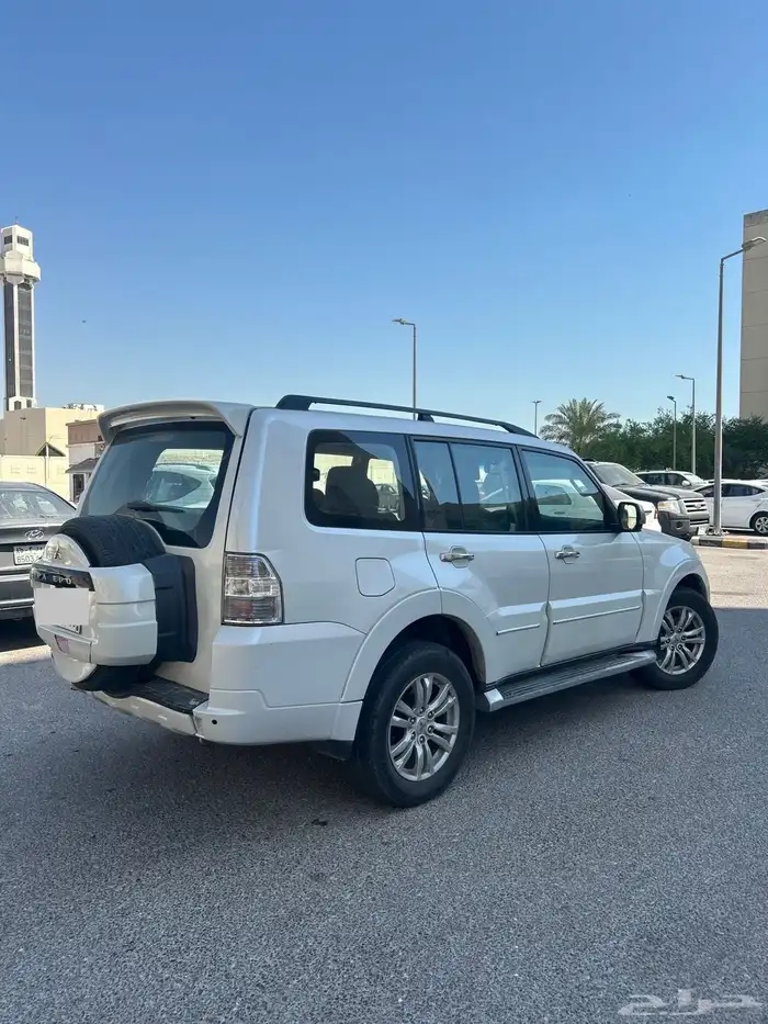 ميتسوبيشي باجيرو 2014 15