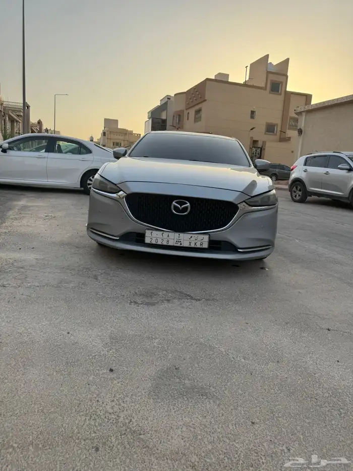 مازدا 8