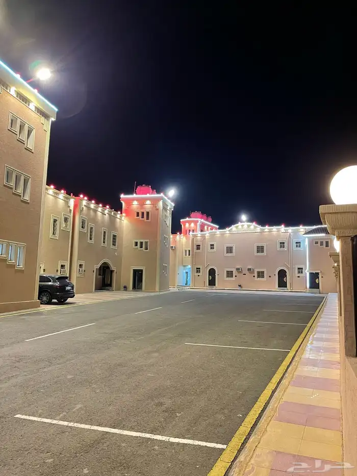 مجمع سكني   اجار شهري - يومي 24