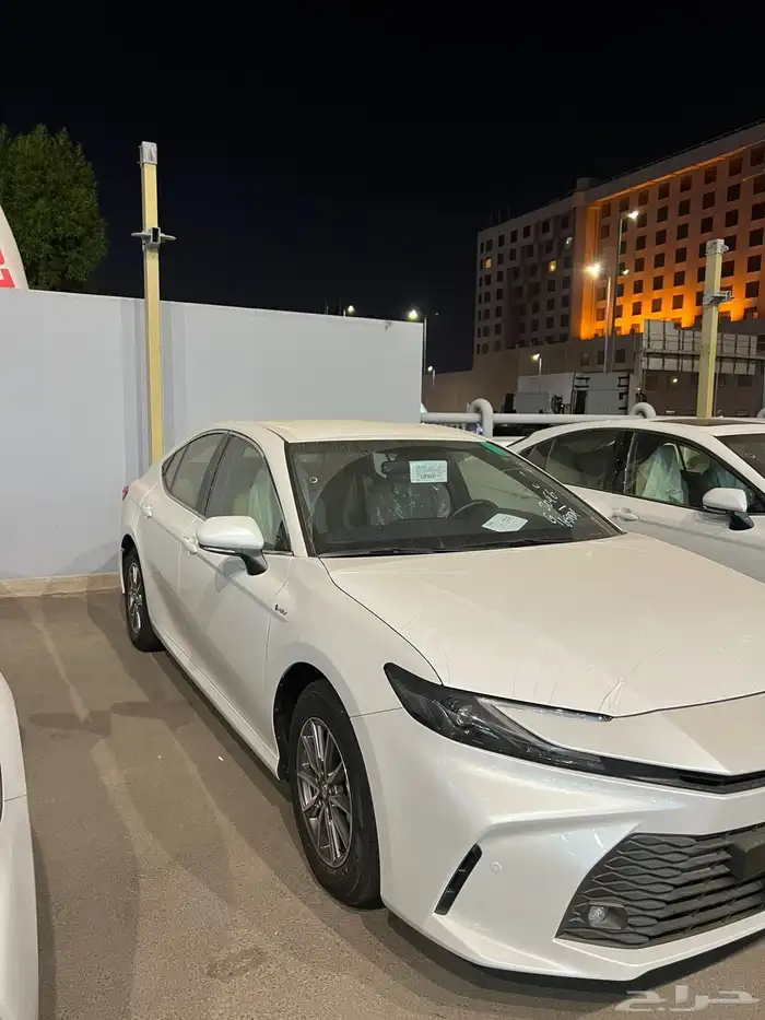 كامري هايبرد ستاندر أصفار 0