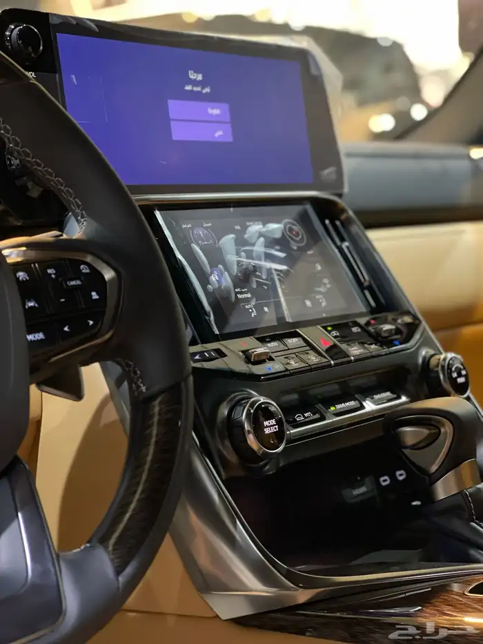 لكزس LX600 Bb 2025 متوفر ابيض واسود داخلي احمر وجملي 23