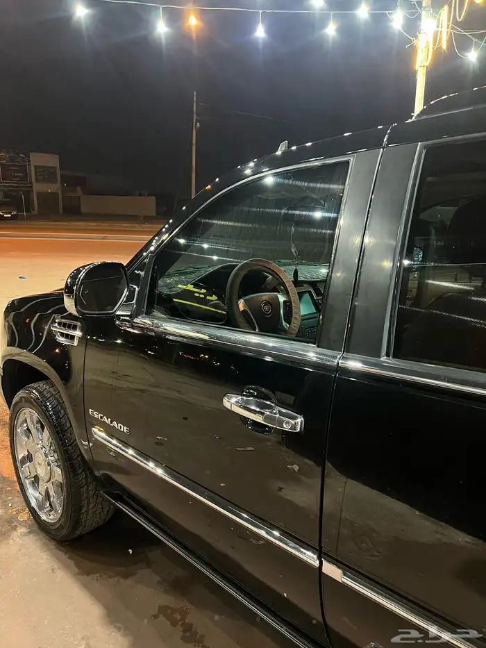 كاديلاك فل كامل للبيع 11