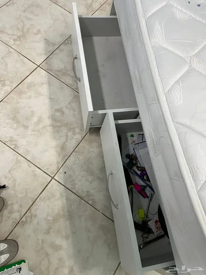 كنب سرير تلاجه براده مكوه بخار غرفة نوم 8