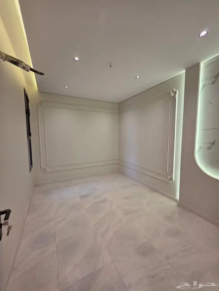 شقق تمليك فاخرة ولي العهد 1 داخل الحد 5 غرف ب 470 14