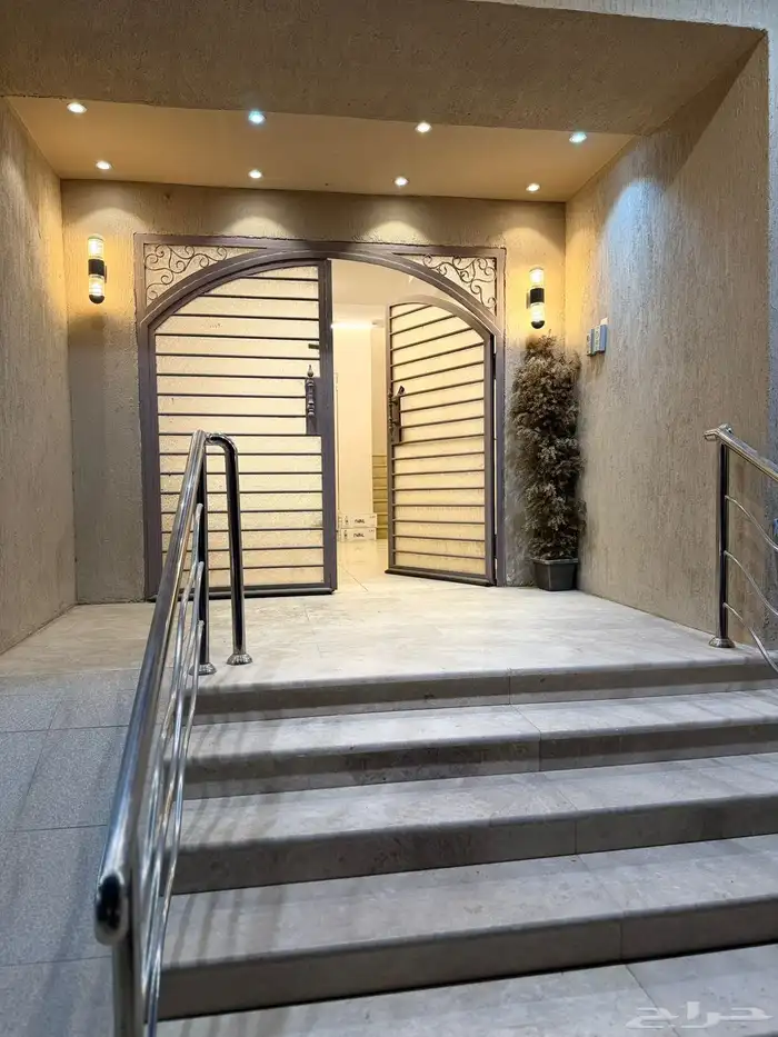 عمارة للبيع فاخره في ارقي احياء  مكه ولي العهد 3مساحة 600م 20