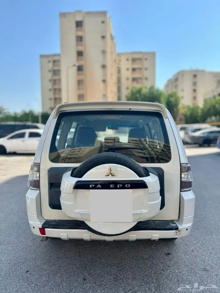 ميتسوبيشي باجيرو 2014 3