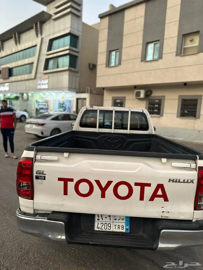 تويوتا هايلوكس غماره بنزين بدون دبل 2018 8
