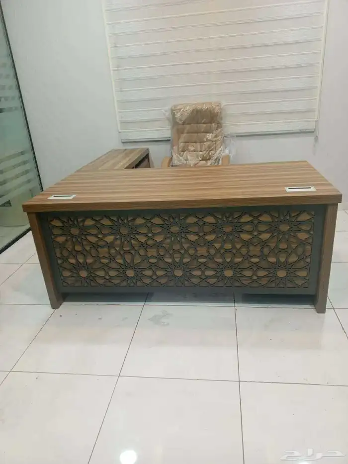 مجموعة مكتب تنفيذي فاخرة مع خزانة 33