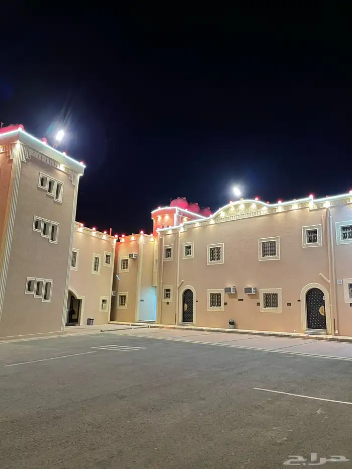 مجمع سكني   اجار شهري - يومي 20