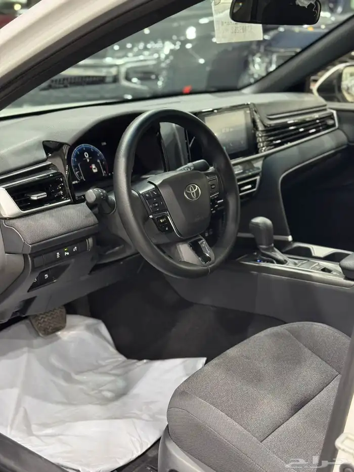 تويوتا كامري 2025 استاندر سعودي بنزين - عداد 48 الف 5