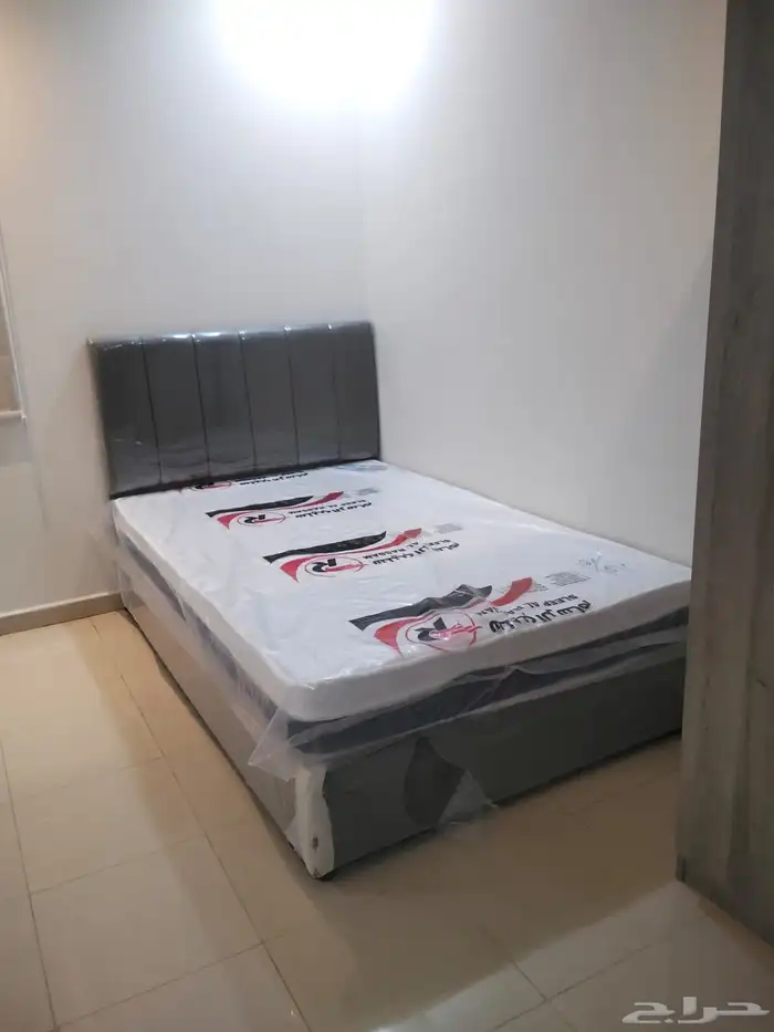 غرفة نوم كاملة  أثاث منزلي  سرير ودولاب وبطانيات 8