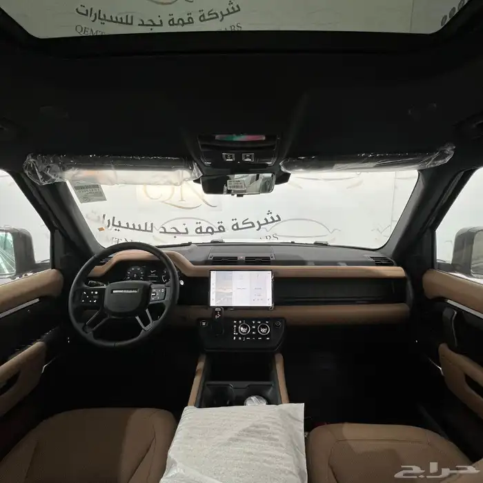 لاند روفر ديفندر 6 سلندر HSE موديل 2025 سعودى 5