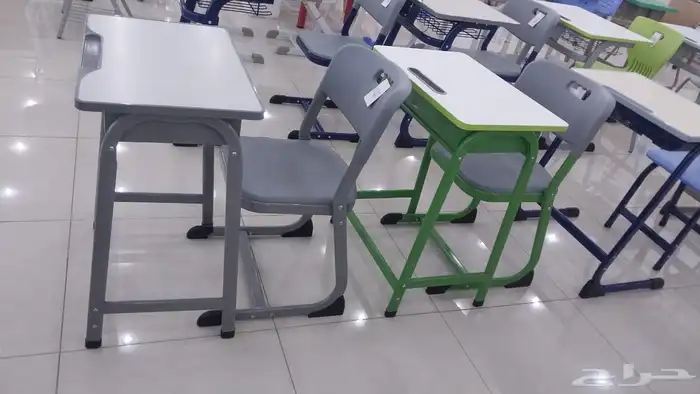 كراسي و طاولات و ألعاب أطفال 8