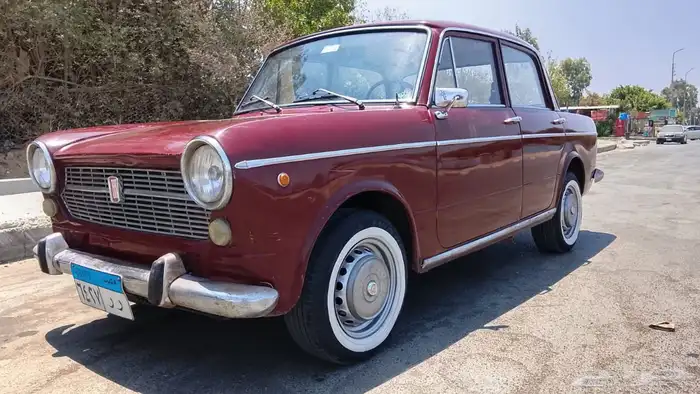 للبيع سيارة فيات 1100 R موديل 1975 0