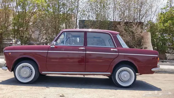 للبيع سيارة فيات 1100 R موديل 1975 1