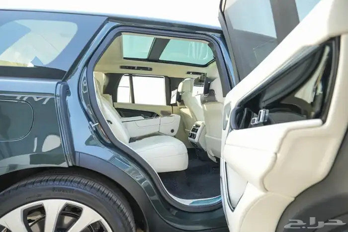 2025 رنج روفر P530 اوتوبيوجرافي V8 ضمان خمس سنوات جديد 8