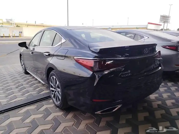 لكزس ES 350 ستاندر خليجي الساير 2025 4